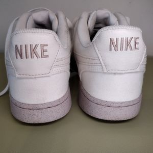 Nike Womens Court Vision Low NN DJ6259-101 White Casual Shoes Sneakers Size 10